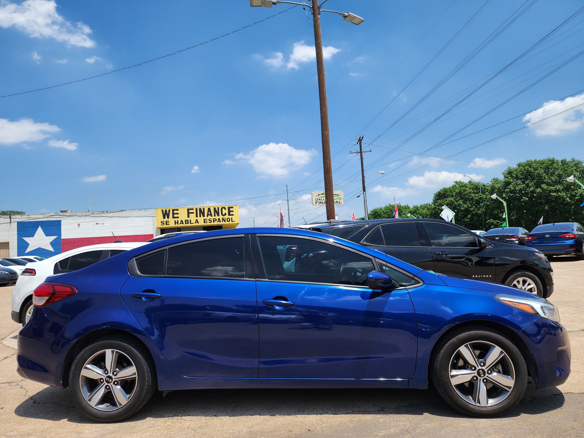 2018 BLUE /BLACK Kia Forte LX (3KPFL4A76JE) with an 2.0L L4 DOHC 16V engine, AUTO transmission, located at 2660 S.Garland Avenue, Garland, TX, 75041, (469) 298-3118, 32.885551, -96.655602 - Welcome to DallasAutos4Less, one of the Premier BUY HERE PAY HERE Dealers in the North Dallas Area. We specialize in financing to people with NO CREDIT or BAD CREDIT. We need proof of income, proof of residence, and a ID. Come buy your new car from us today!! This is a SUPER CLEAN 2018 KIA FORTE - Photo #2